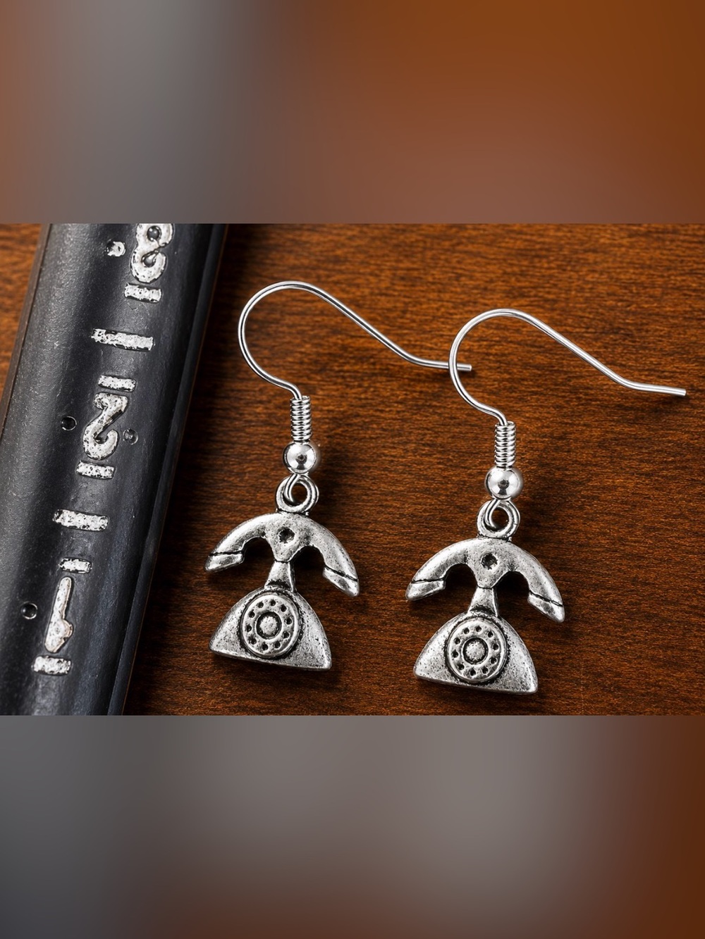 Vintage Style New Telephone Dangle Earrings - Picture 2 of 2
